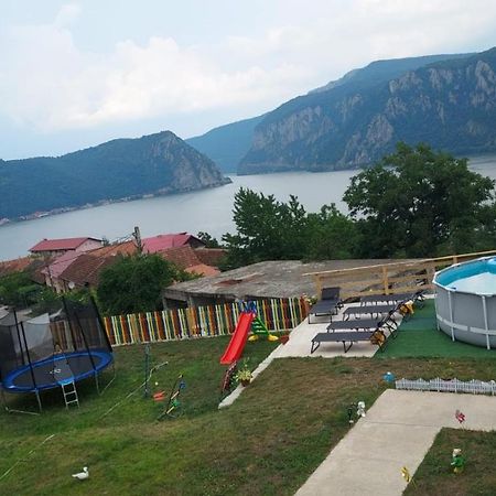 Casa De Vacanta Maga Dubova Dış mekan fotoğraf